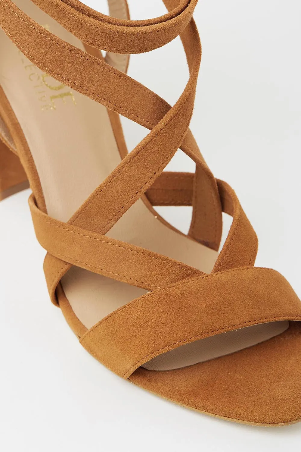 Lace up Mid Heel