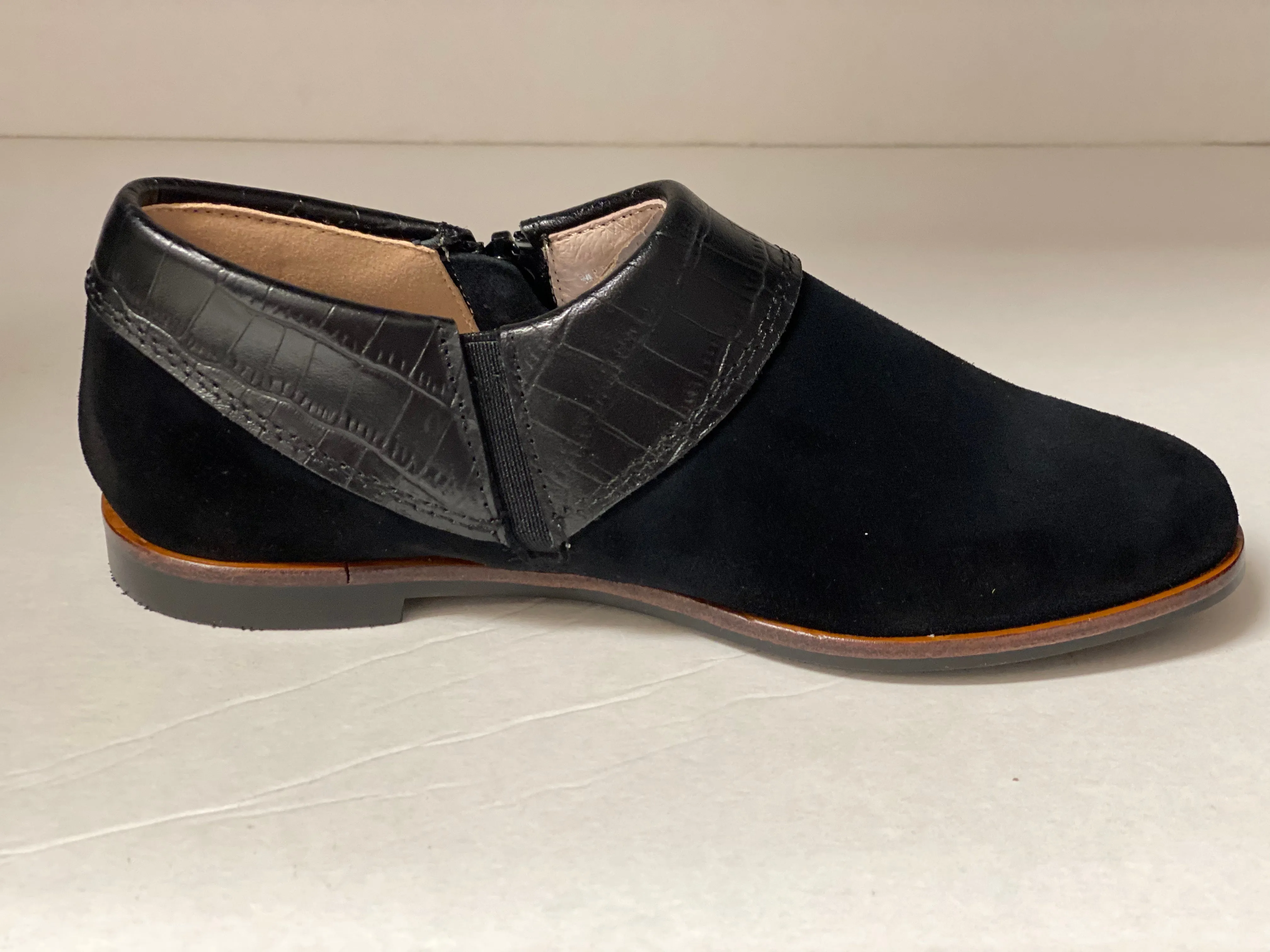 SALE Venettini Cindy Collared Ankle Shoe
