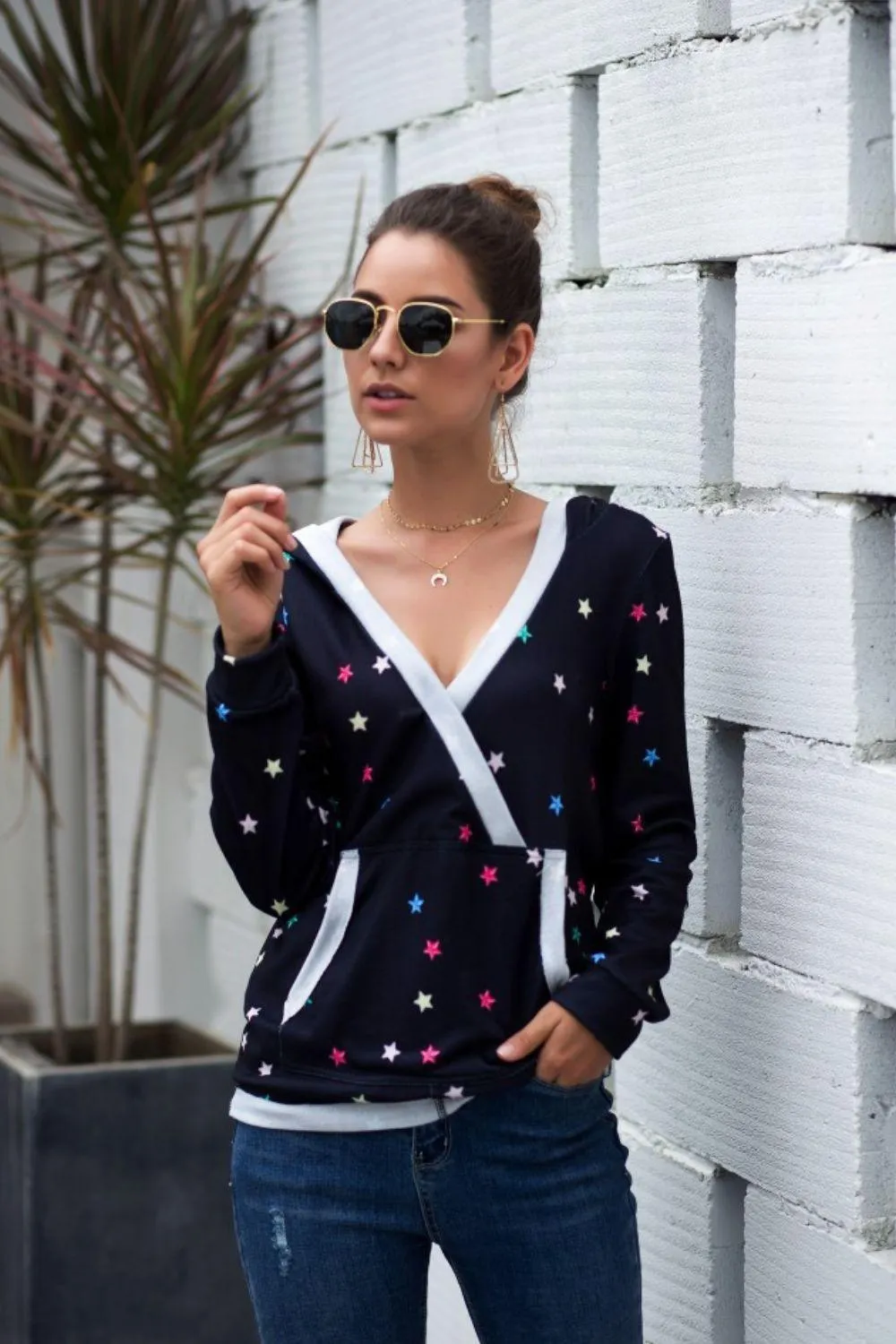 Star Print Kangaroo Pocket Black Hoodie