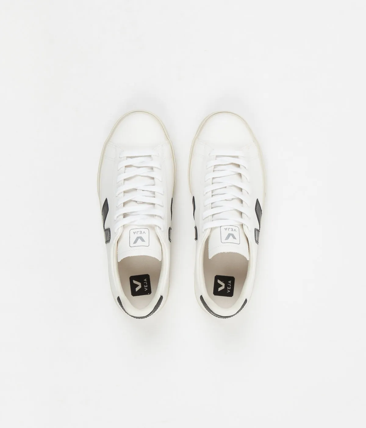 Veja Womens Campo Chromefree Shoes - Extra White / Black