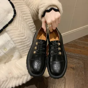 Women Elegant Button Accents Floral Embroidery Oxfords