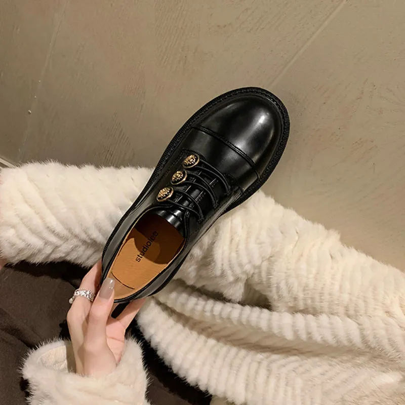 Women Elegant Button Accents Floral Embroidery Oxfords