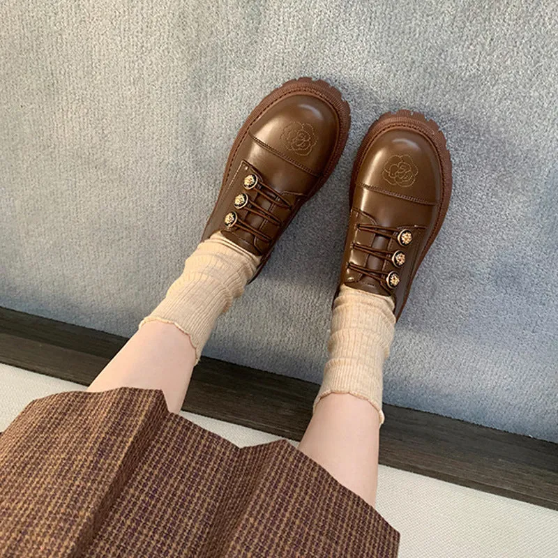 Women Elegant Button Accents Floral Embroidery Oxfords