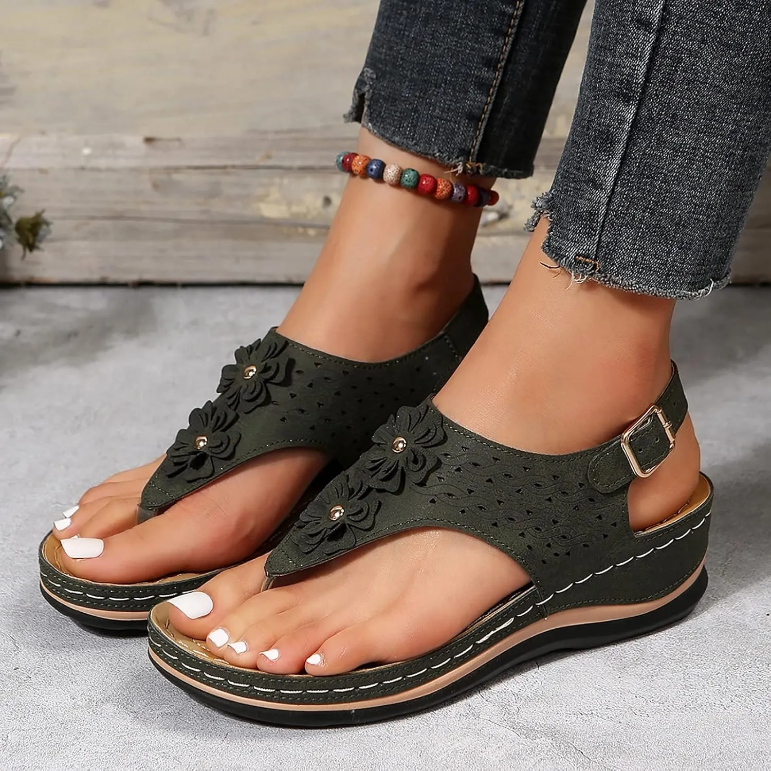 Womens Orthopedic Flip Flops with Arch Support Recovery Sandals Comfortable Walking Shoes Summer Beach Casual Yoga Mat Cushion Lightweight Thong Sandals