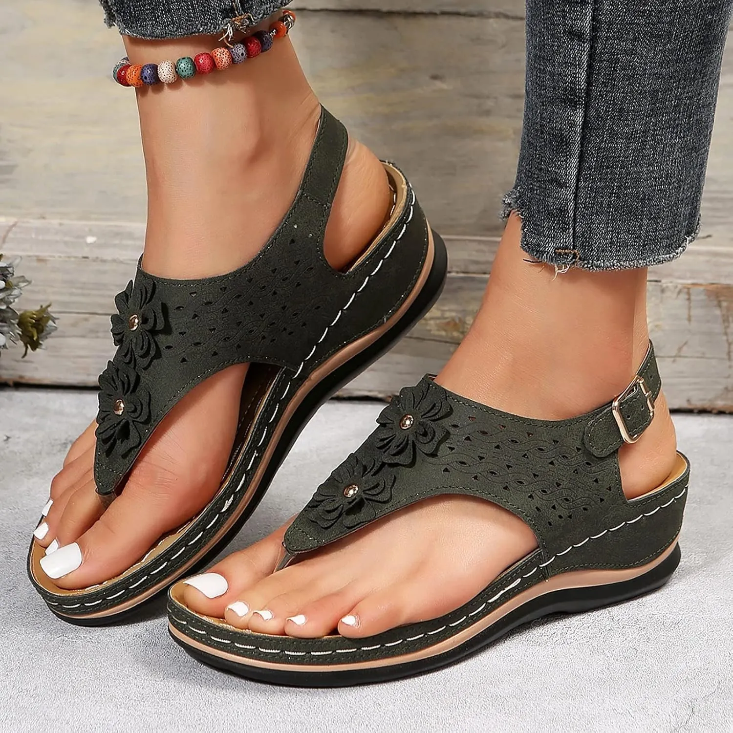 Womens Orthopedic Flip Flops with Arch Support Recovery Sandals Comfortable Walking Shoes Summer Beach Casual Yoga Mat Cushion Lightweight Thong Sandals